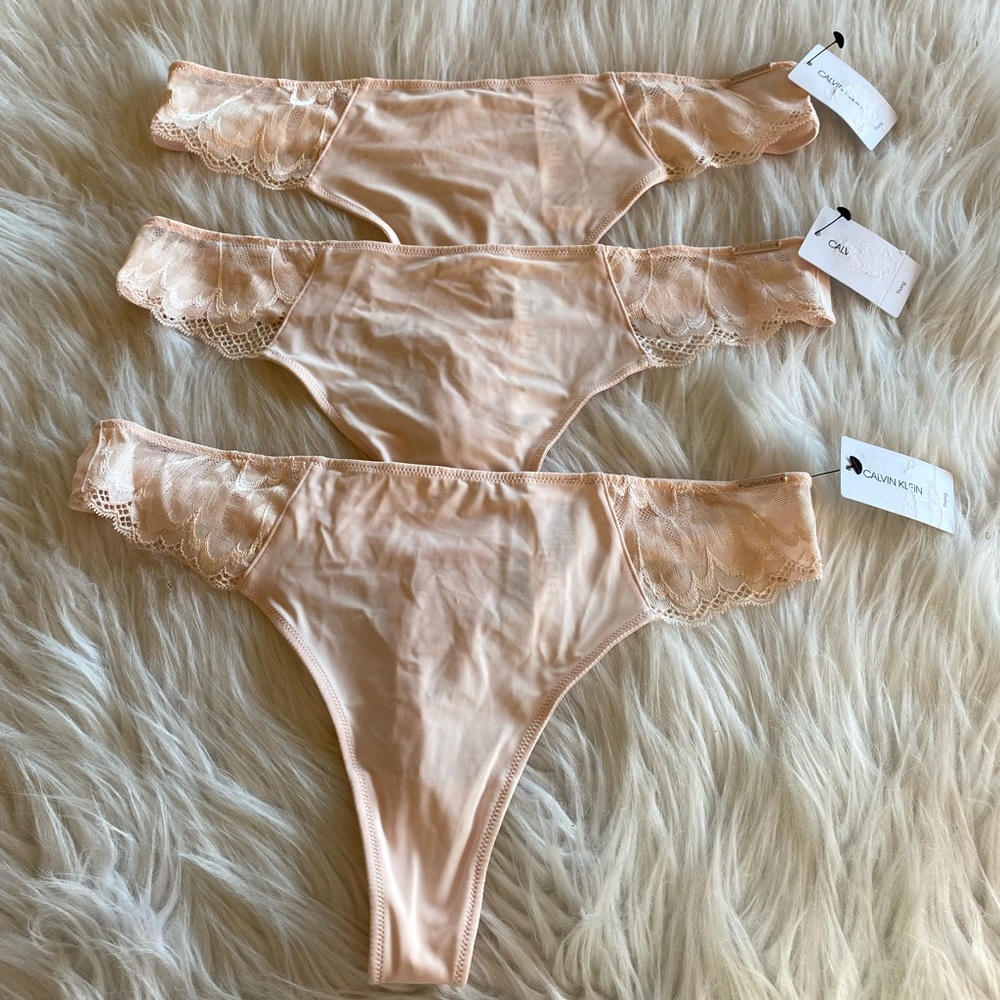 Medium Calvin Klein Pink Thongs